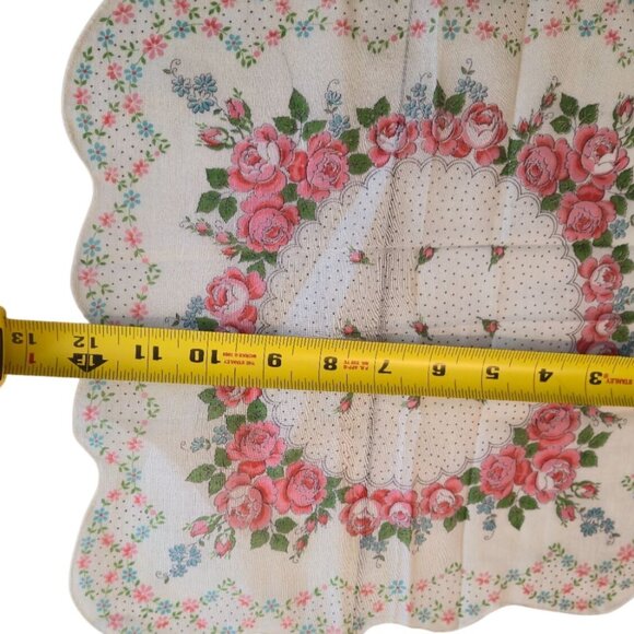 Vintage Floral Handkerchief Pink Roses Scalloped Edge Hanky Shabby Chic gift EUC - Picture 7 of 7